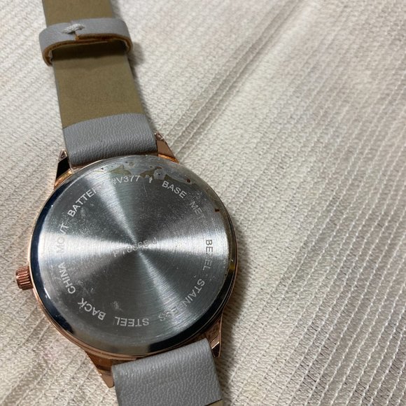 Flowery Dial Grey Straps Watch - Picture 4 of 4